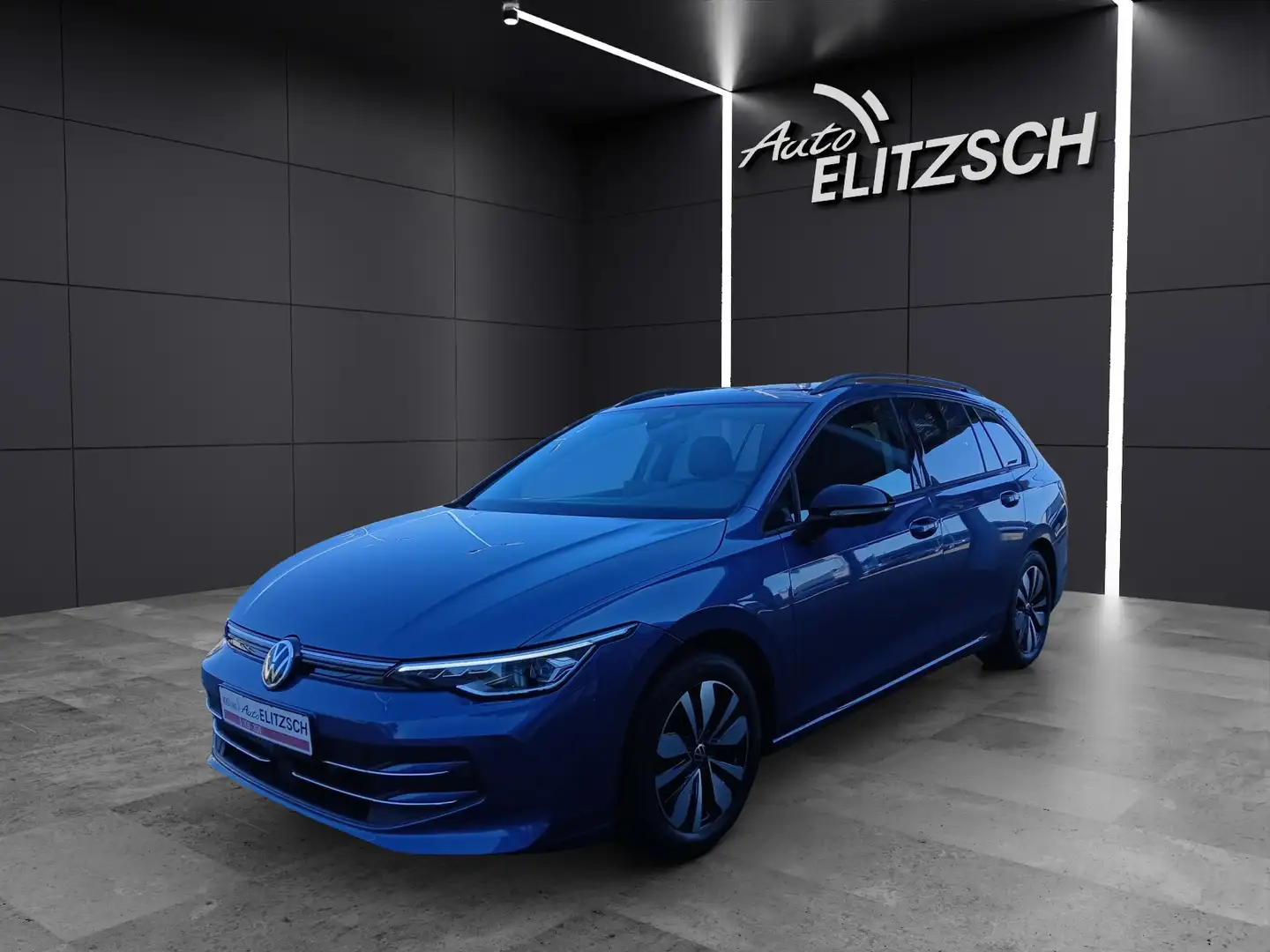Volkswagen Golf VIII Variant eTSI Goal DSG LED AHK Navi AID ACC... Blau - 2