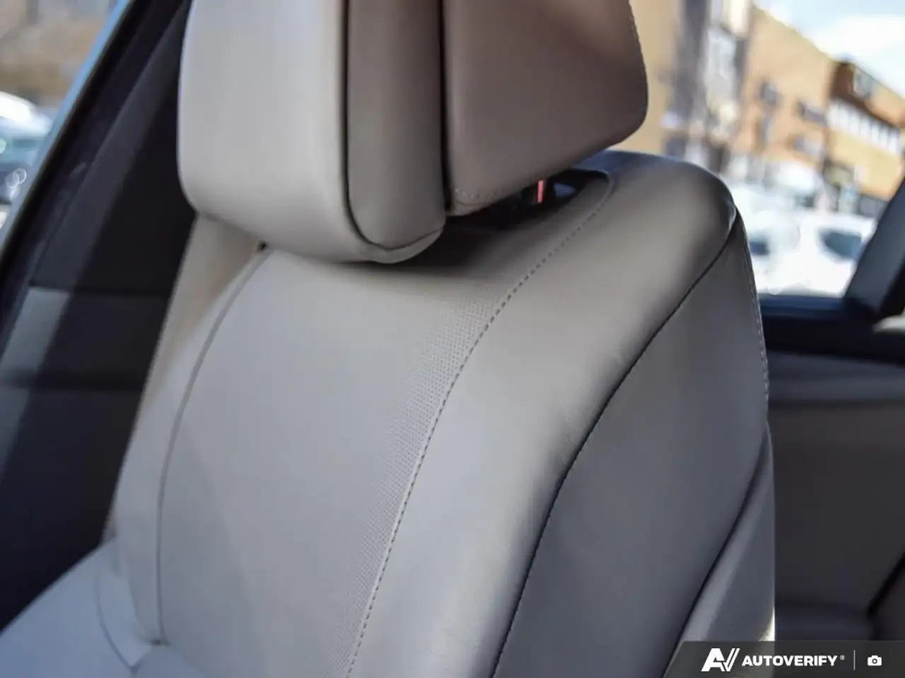 BMW 5 Series снимка BMW 5 Series