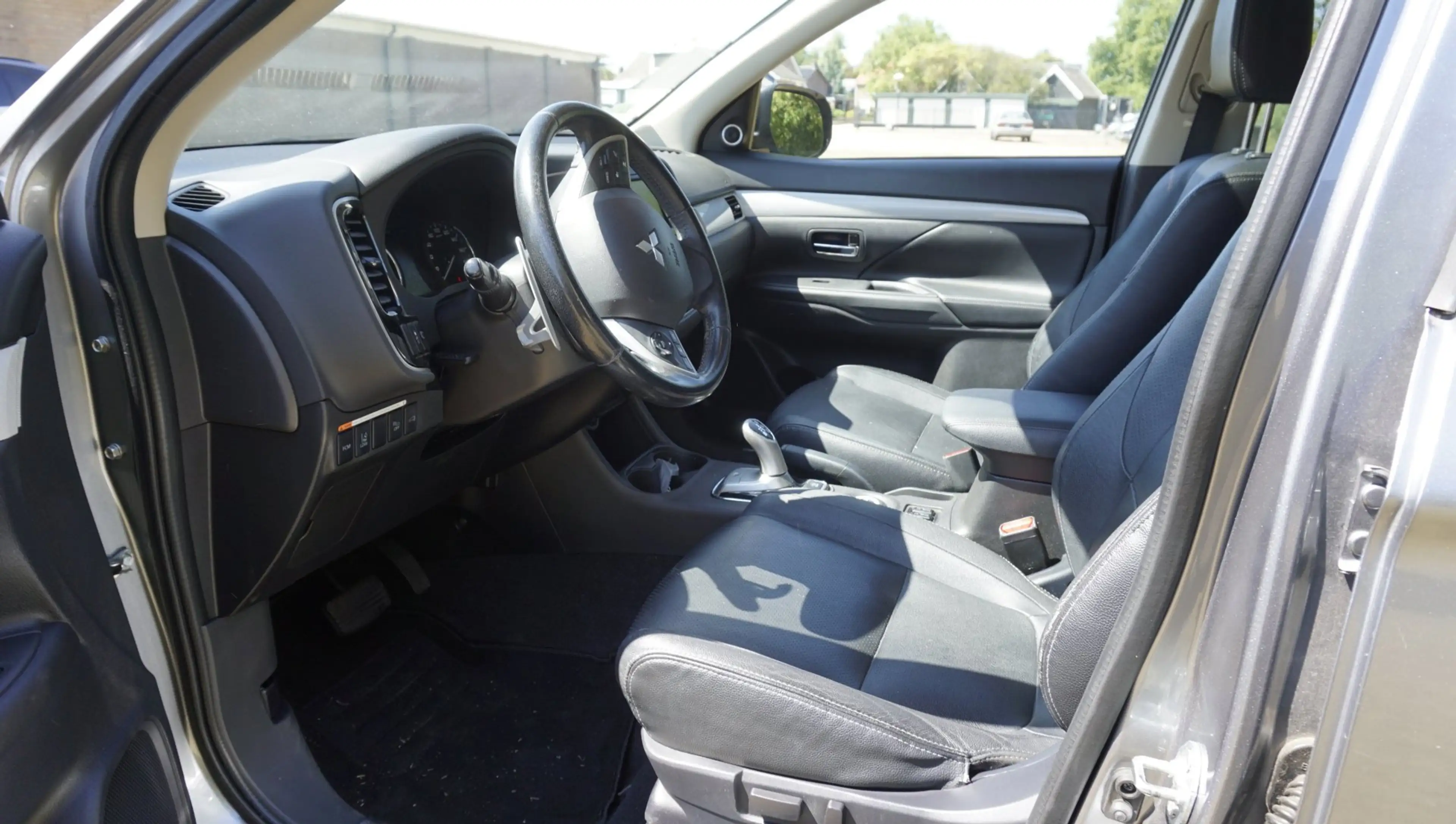 Mitsubishi Outlander 2.0 PHEV Executive Edition Leder trekhaak camera — photo 15