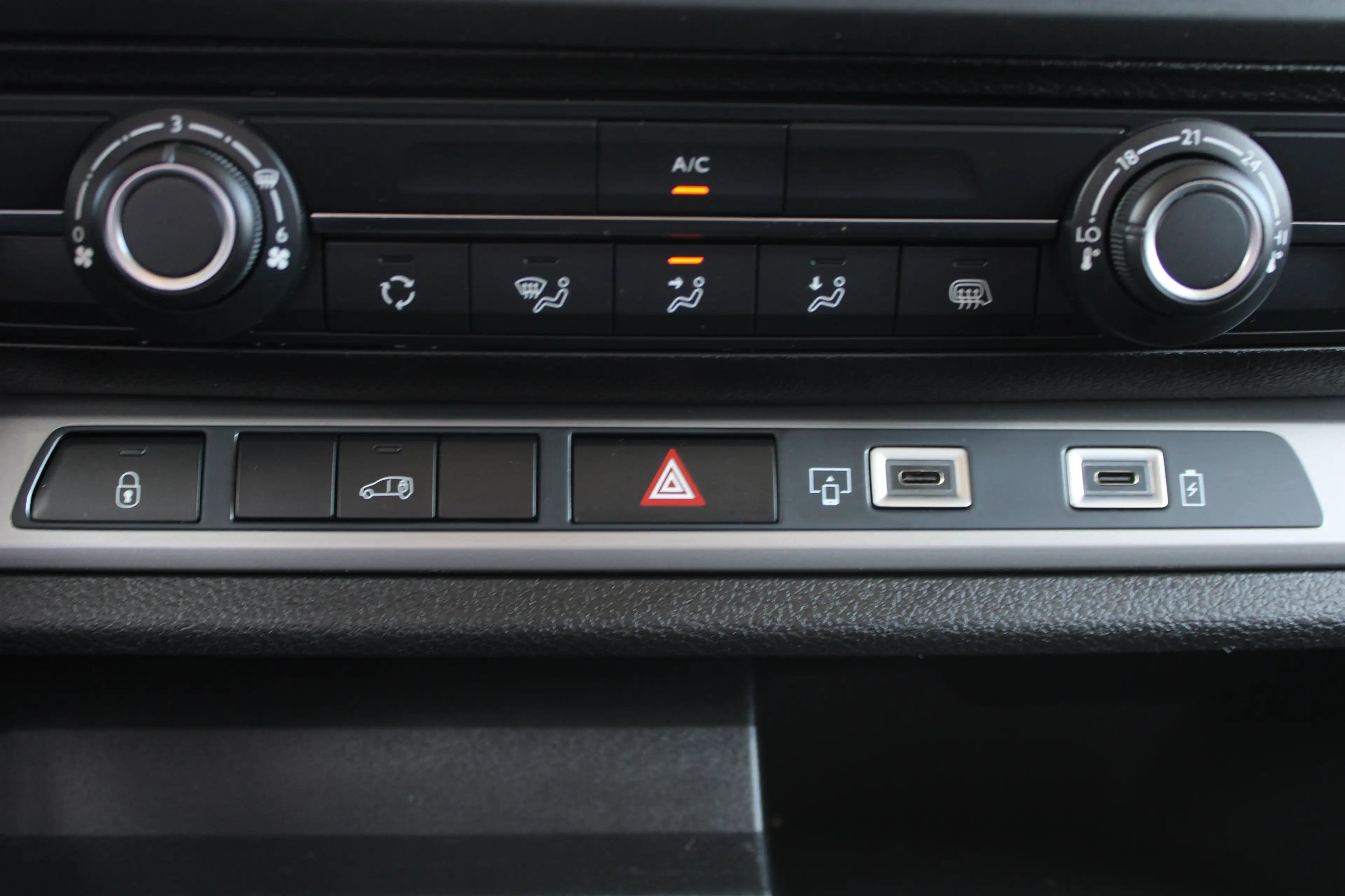 Peugeot e-Expert L3 75 kWh | 8 JAAR GARANTIE | CAMERA | NAVI | BETI — photo 20