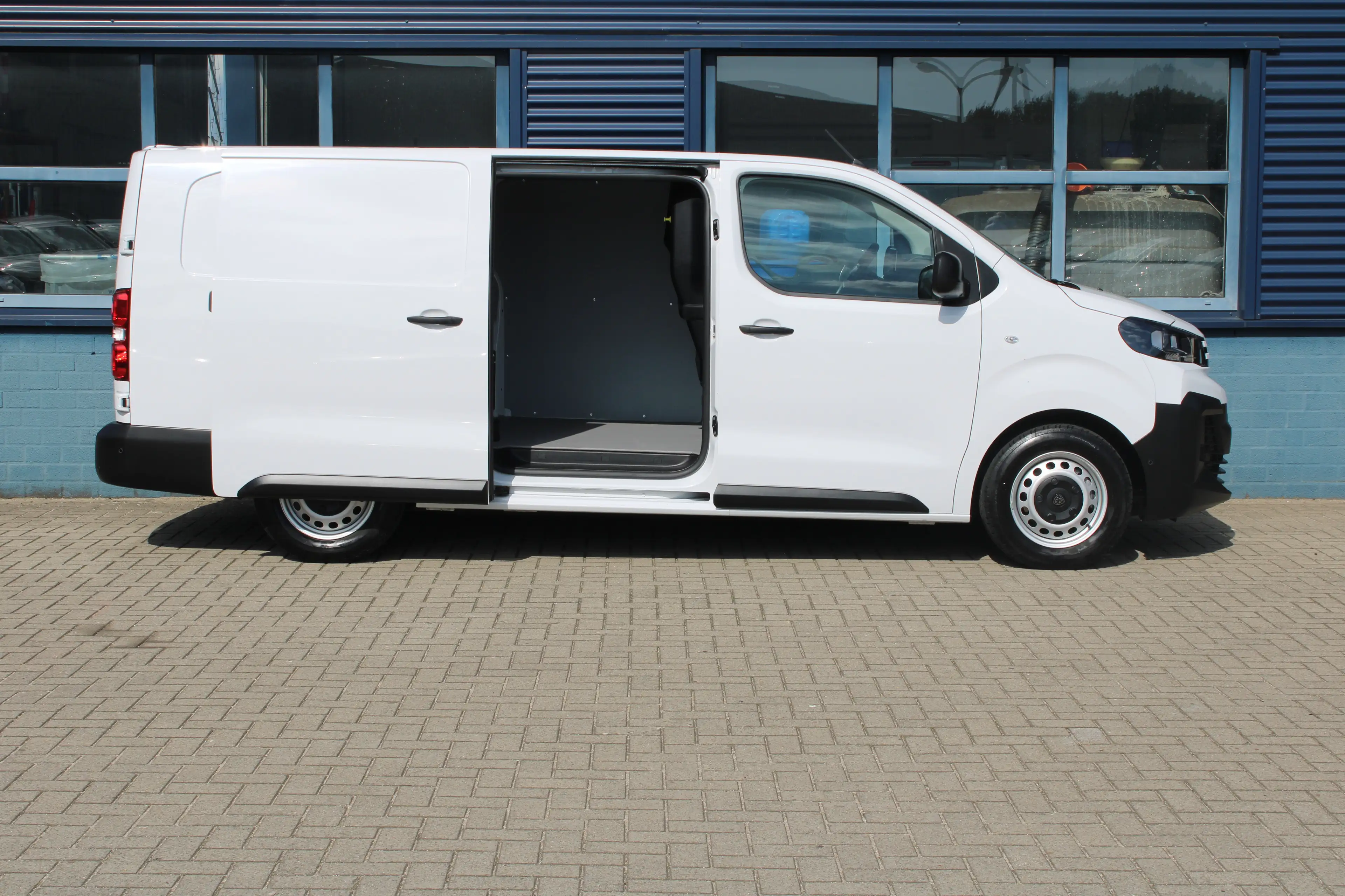 Peugeot e-Expert L3 75 kWh | 8 JAAR GARANTIE | CAMERA | NAVI | BETI — photo 8