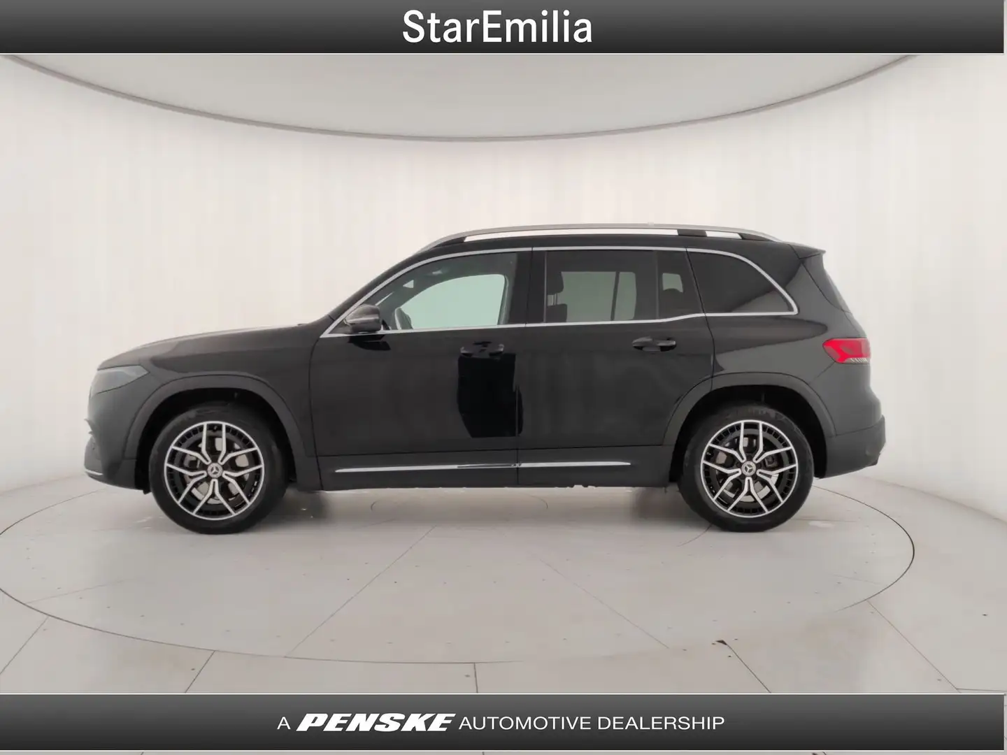 Mercedes-Benz EQB 350 350 4Matic Premium Fekete - 2