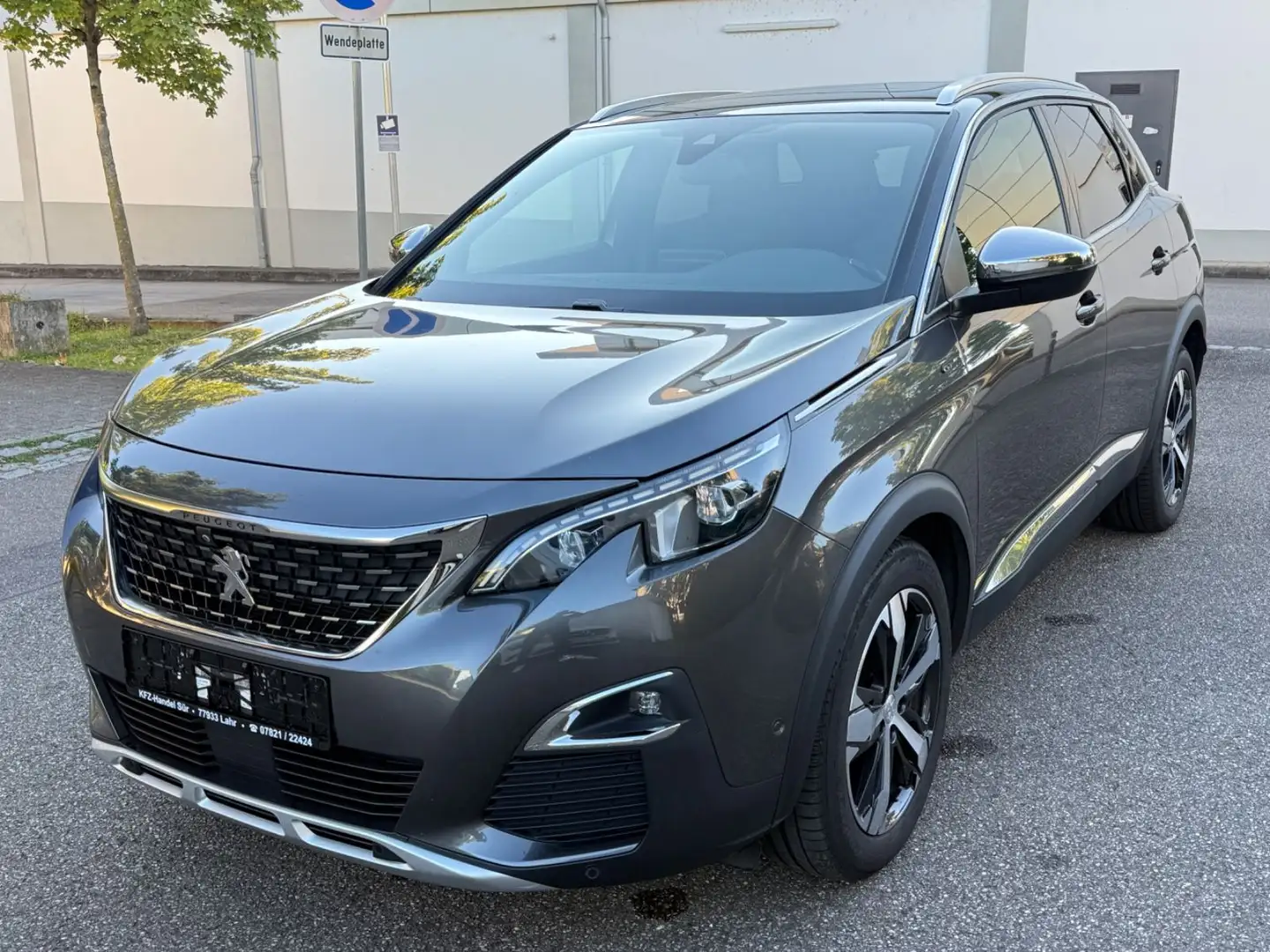 Peugeot 3008 GT TÜV NEU/NAVI/PANO/AHK/SPUR/LED/LEDER/SHZ Grau - 1