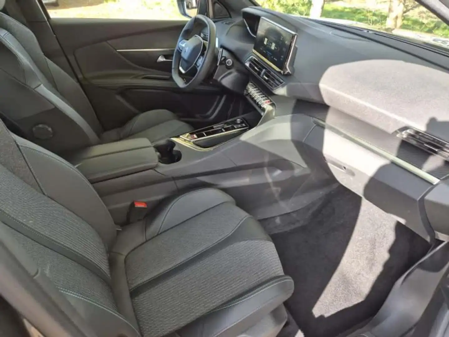 Peugeot 3008 II Allure Pack Grijs - 2