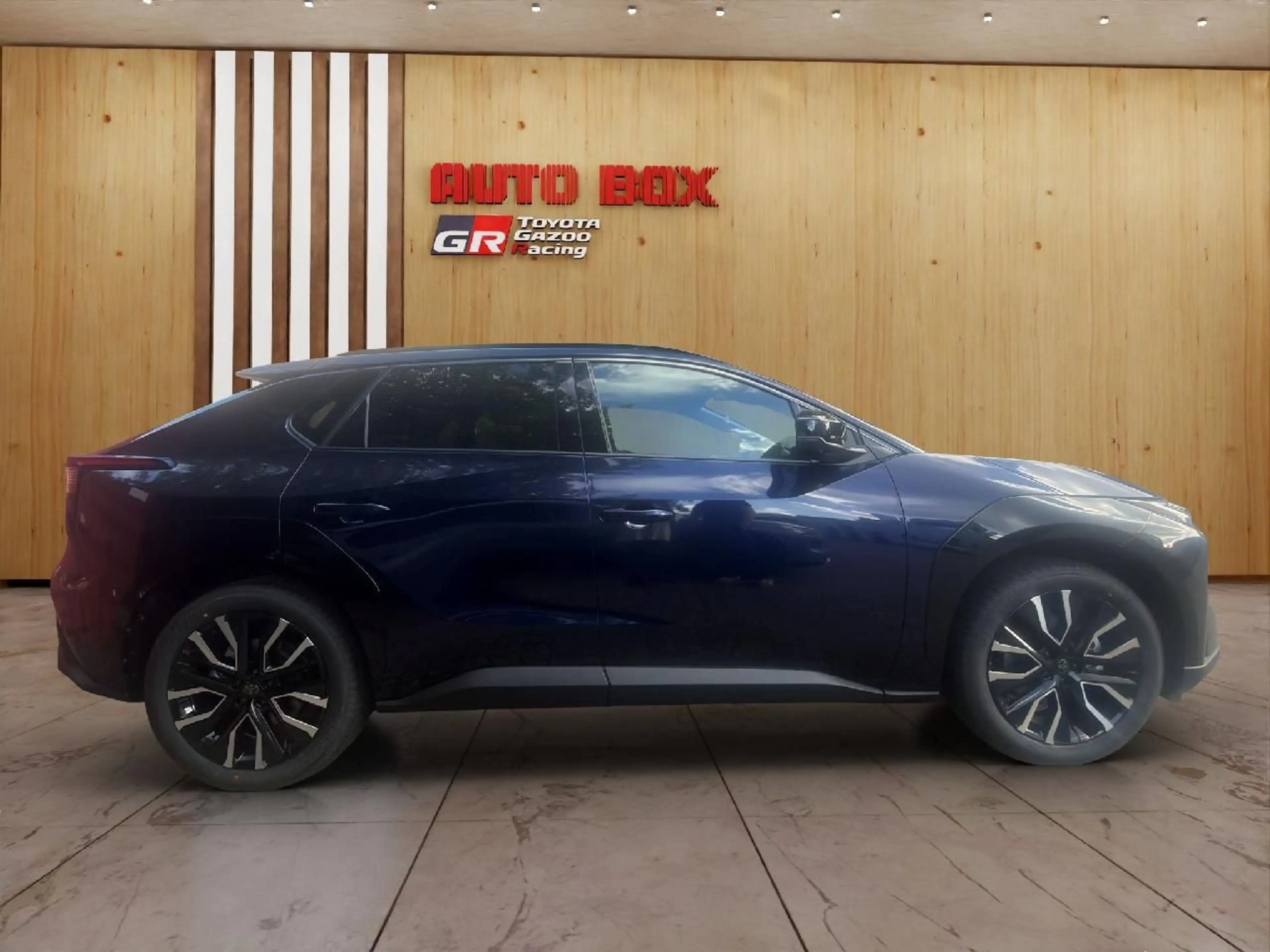 Toyota bZ4X AWD Lounge — photo 4