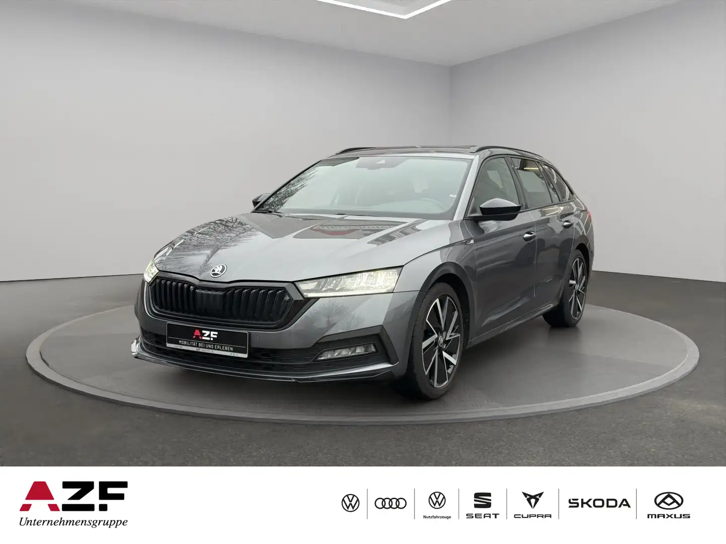 Skoda Octavia Combi 2.0 TDI DSG Sportline LED+SMART LI Grau - 1