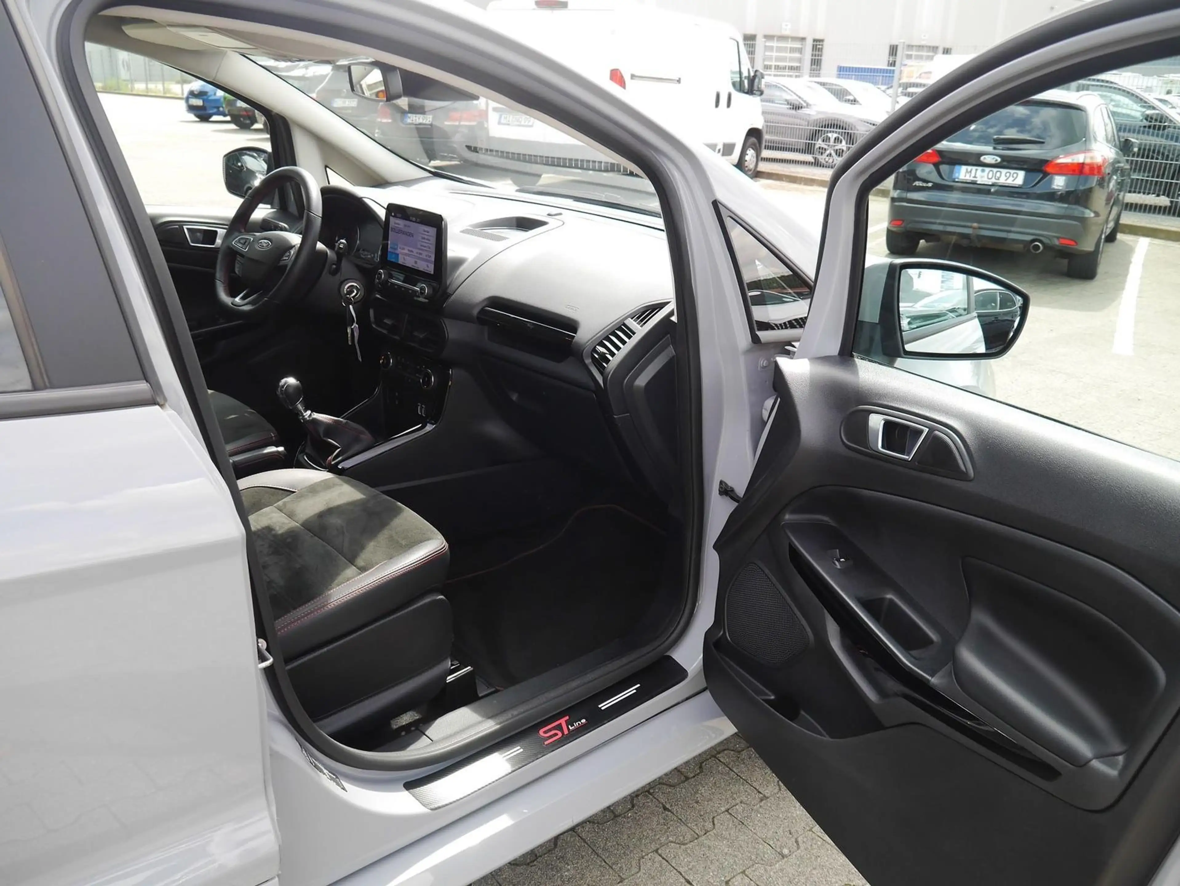 Ford EcoSport Ecosport 1,0 ST-LINE/ APP-Navi / LED / SHZ / PDC — photo 13