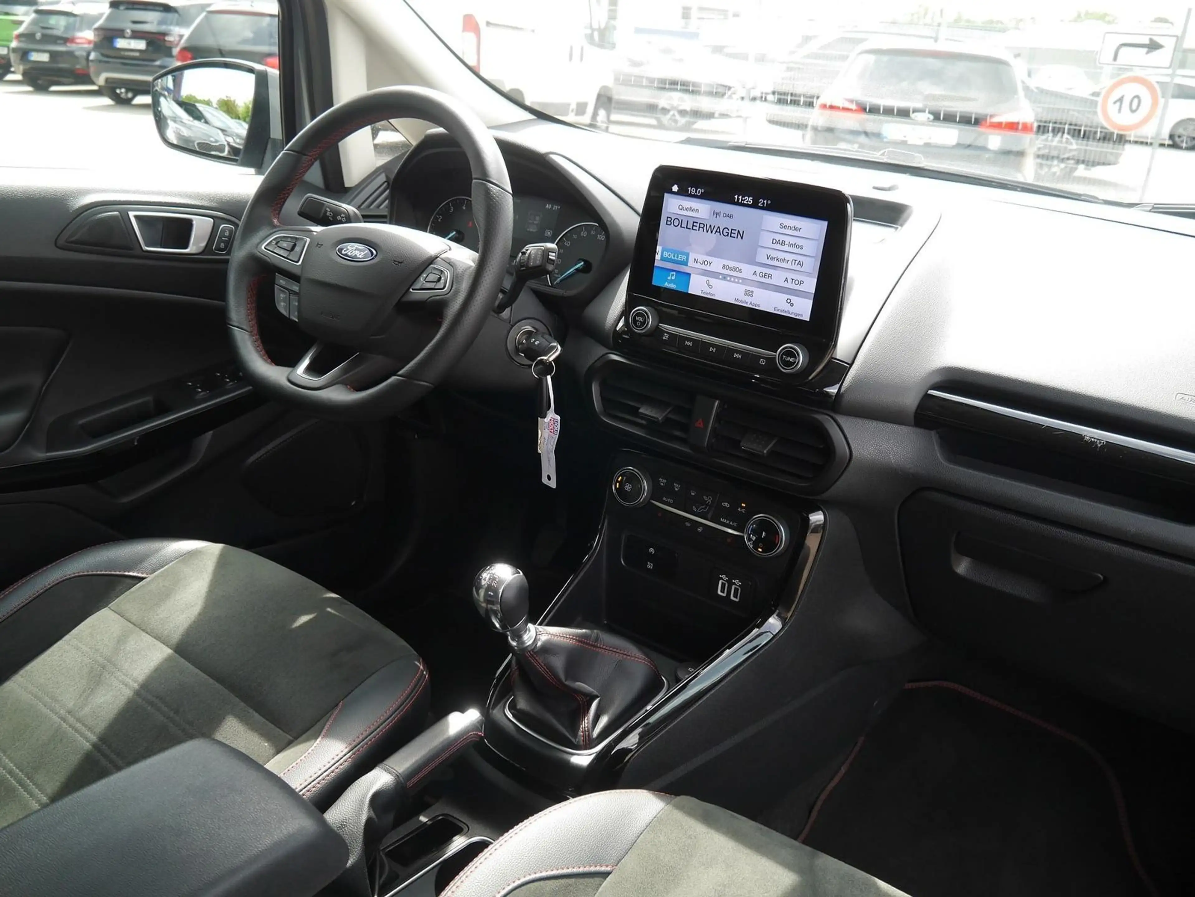 Ford EcoSport Ecosport 1,0 ST-LINE/ APP-Navi / LED / SHZ / PDC — photo 11