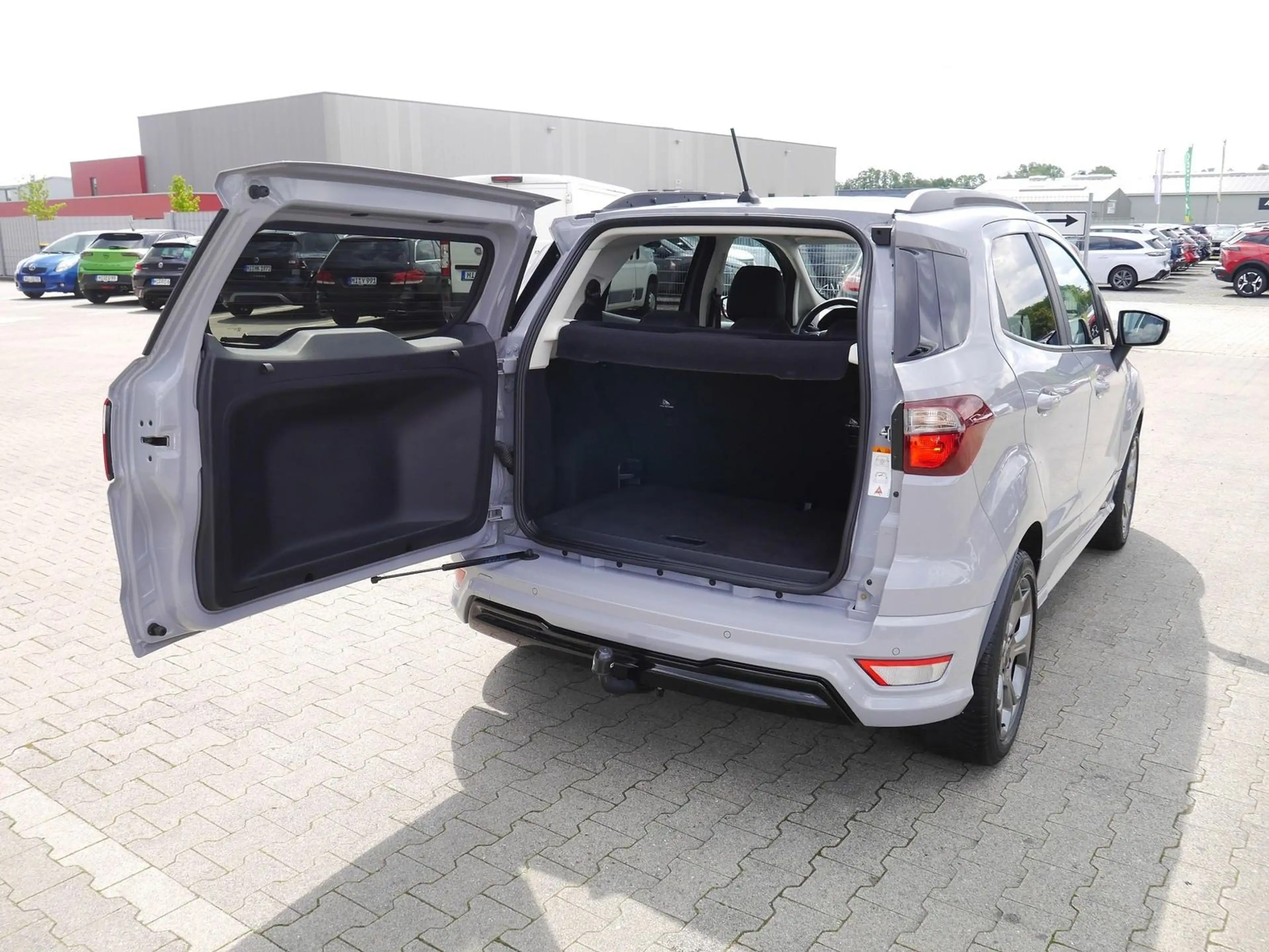 Ford EcoSport Ecosport 1,0 ST-LINE/ APP-Navi / LED / SHZ / PDC — photo 6