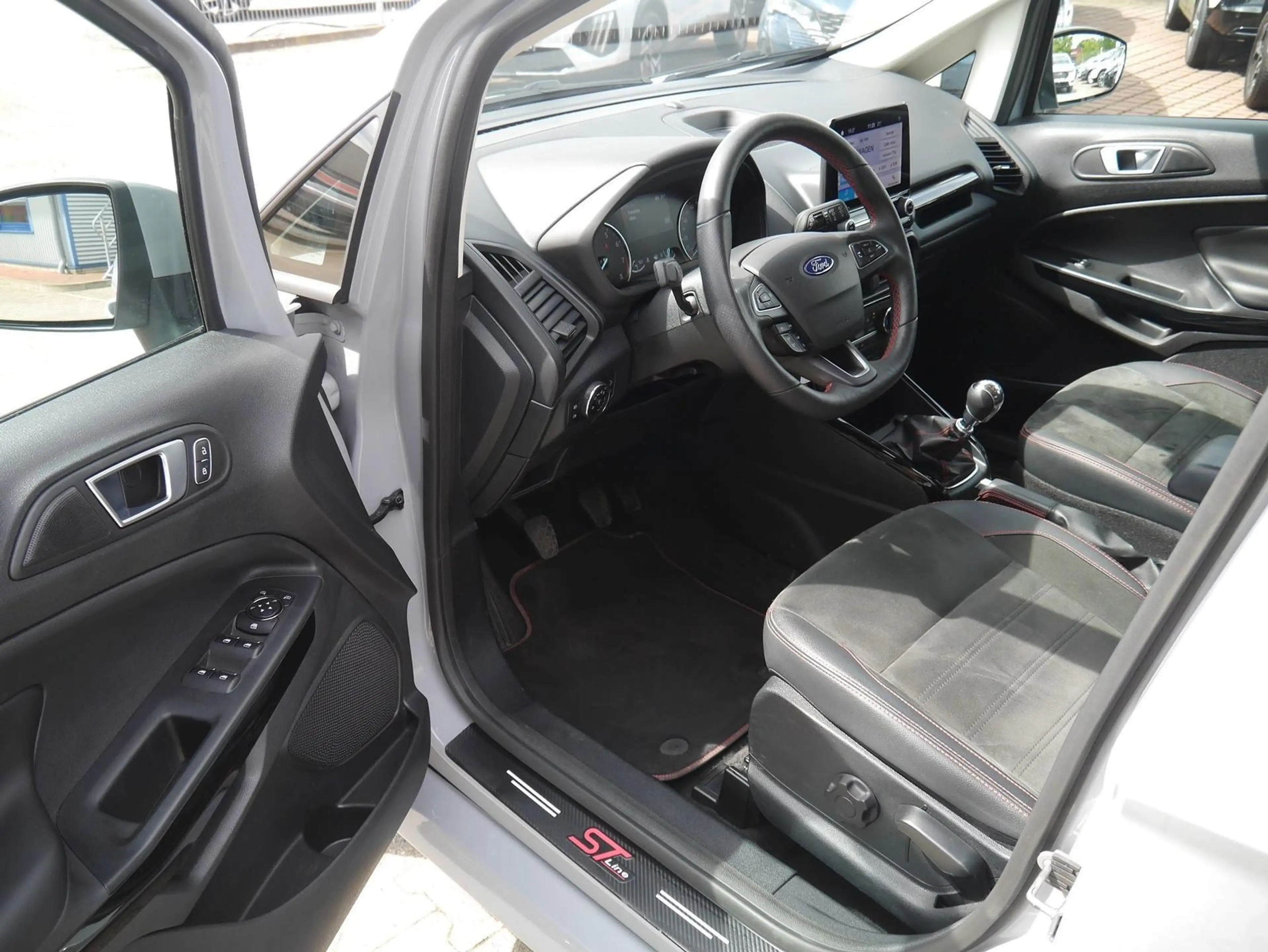 Ford EcoSport Ecosport 1,0 ST-LINE/ APP-Navi / LED / SHZ / PDC — photo 14