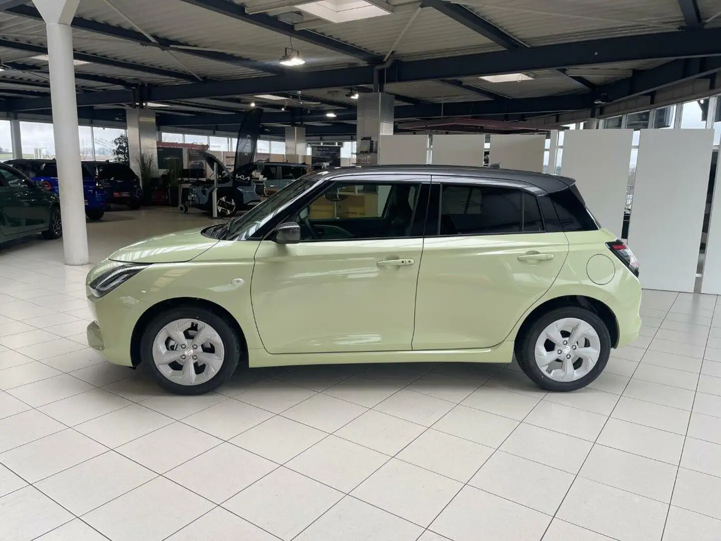 Suzuki Swift 1.2 Dualjet Hybrid Comfort Gelb - 2