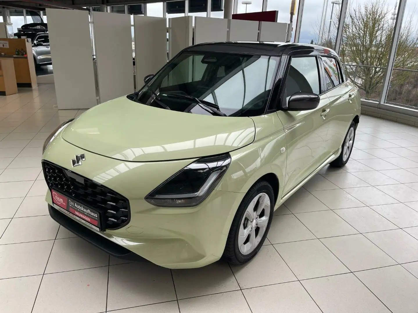 Suzuki Swift 1.2 Dualjet Hybrid Comfort Gelb - 1