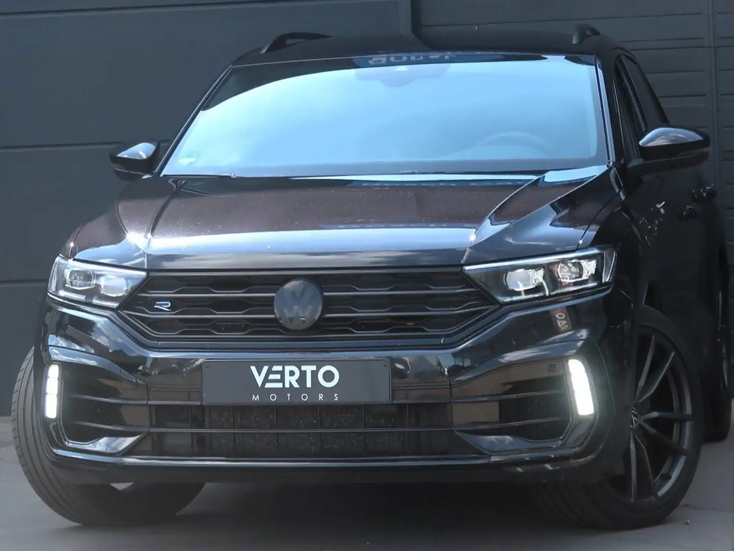 Volkswagen T-Roc BLACK Pack 2.0 TSI OPF 4MOTION DSG AKRAPOVIC Zwart - 2