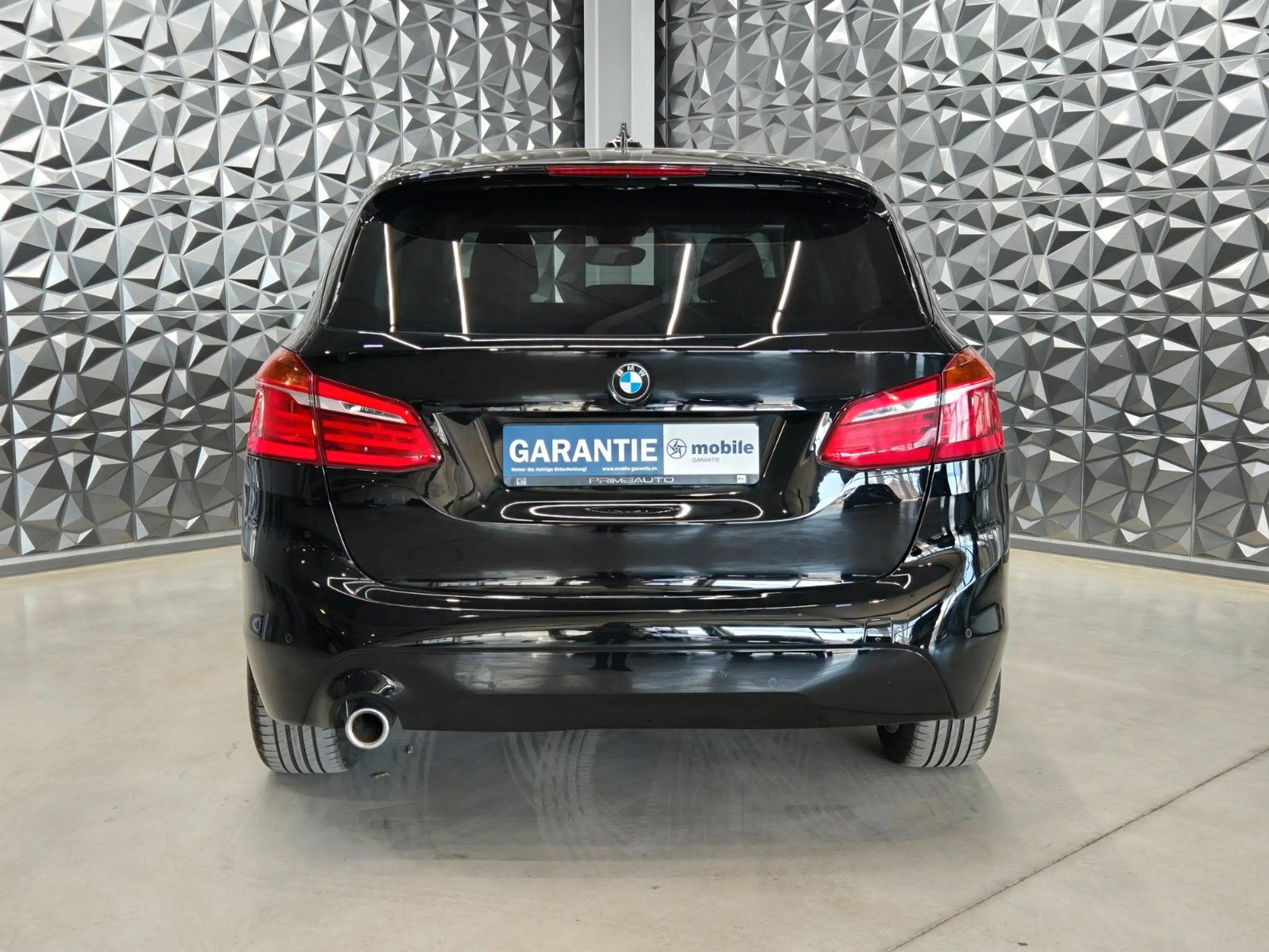 BMW 225 2 Active Tourer 225 xe Advantage*NAVI*LED* — photo 6