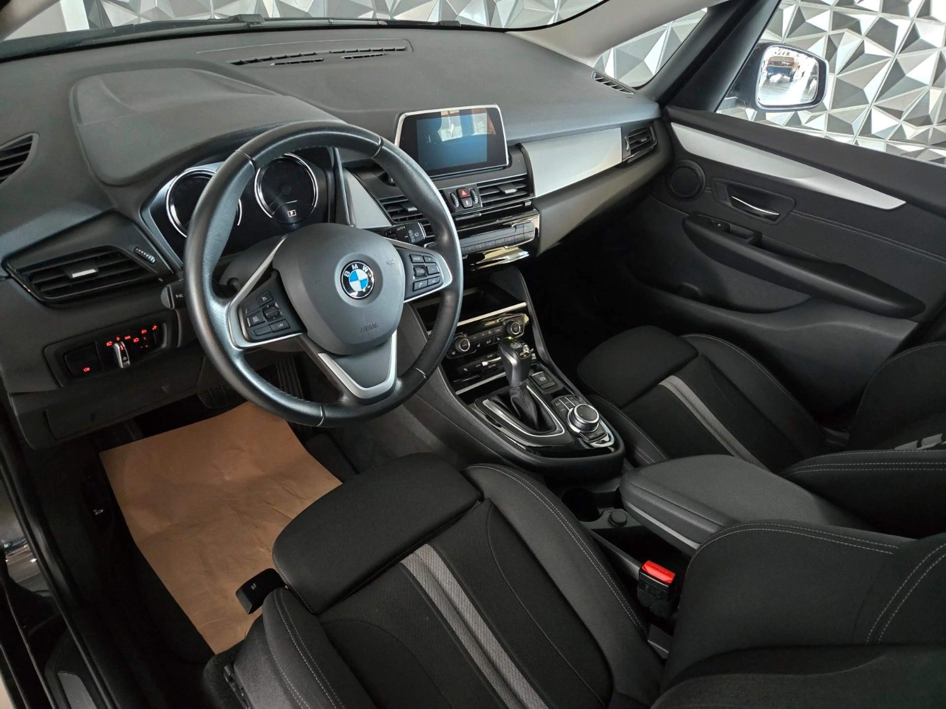 BMW 225 2 Active Tourer 225 xe Advantage*NAVI*LED* — photo 10