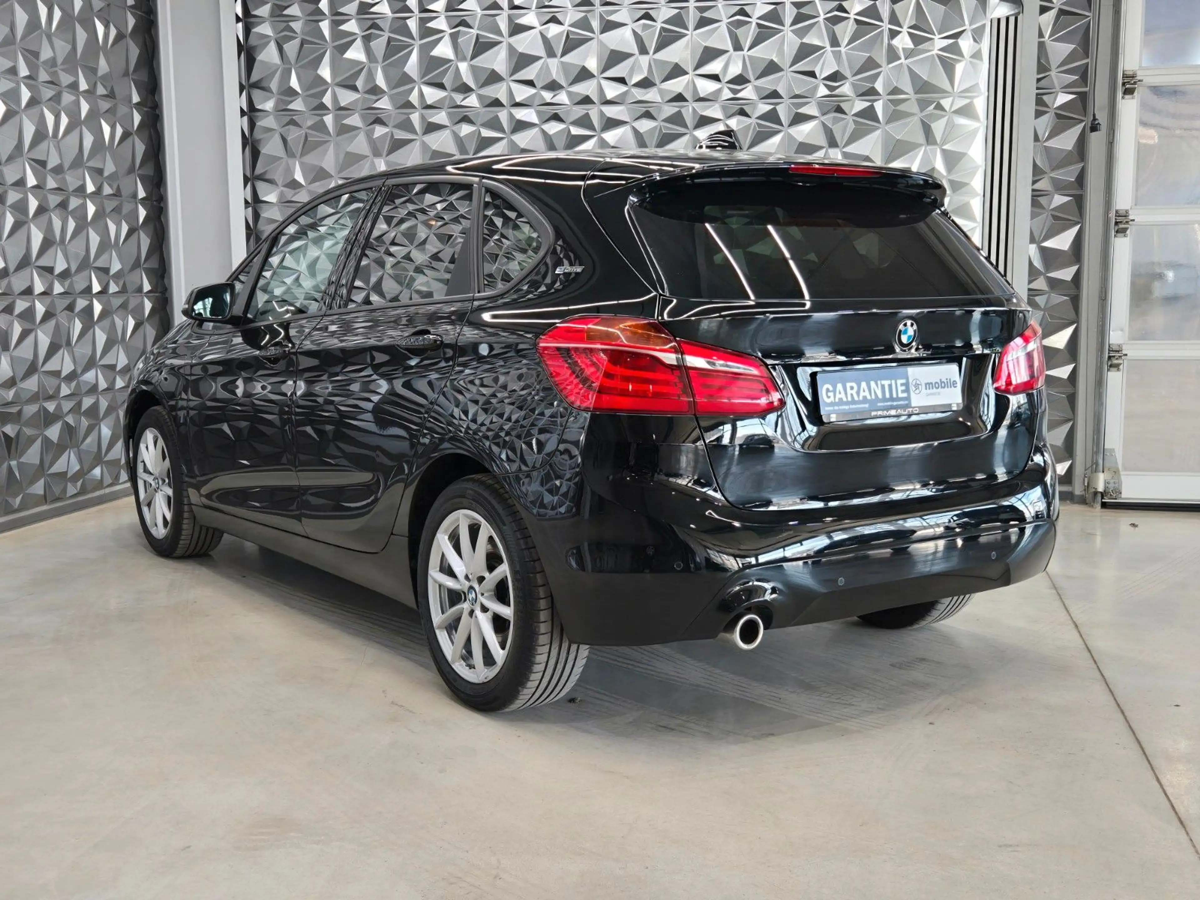 BMW 225 2 Active Tourer 225 xe Advantage*NAVI*LED* — photo 7