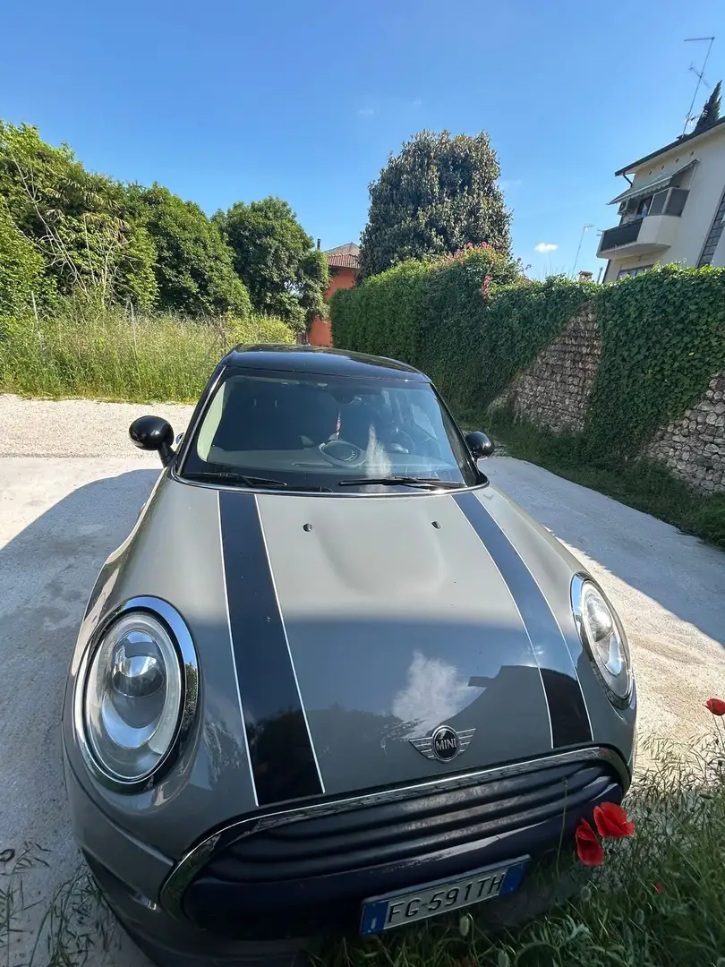MINI Cooper D 1.5 5p auto Grigio - 1
