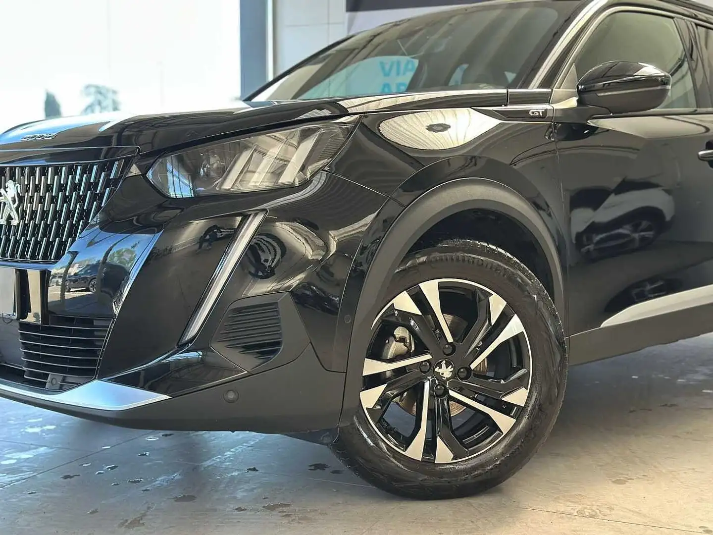 Peugeot 2008 2ª serie PureTech 130 S&S GT Noir - 2