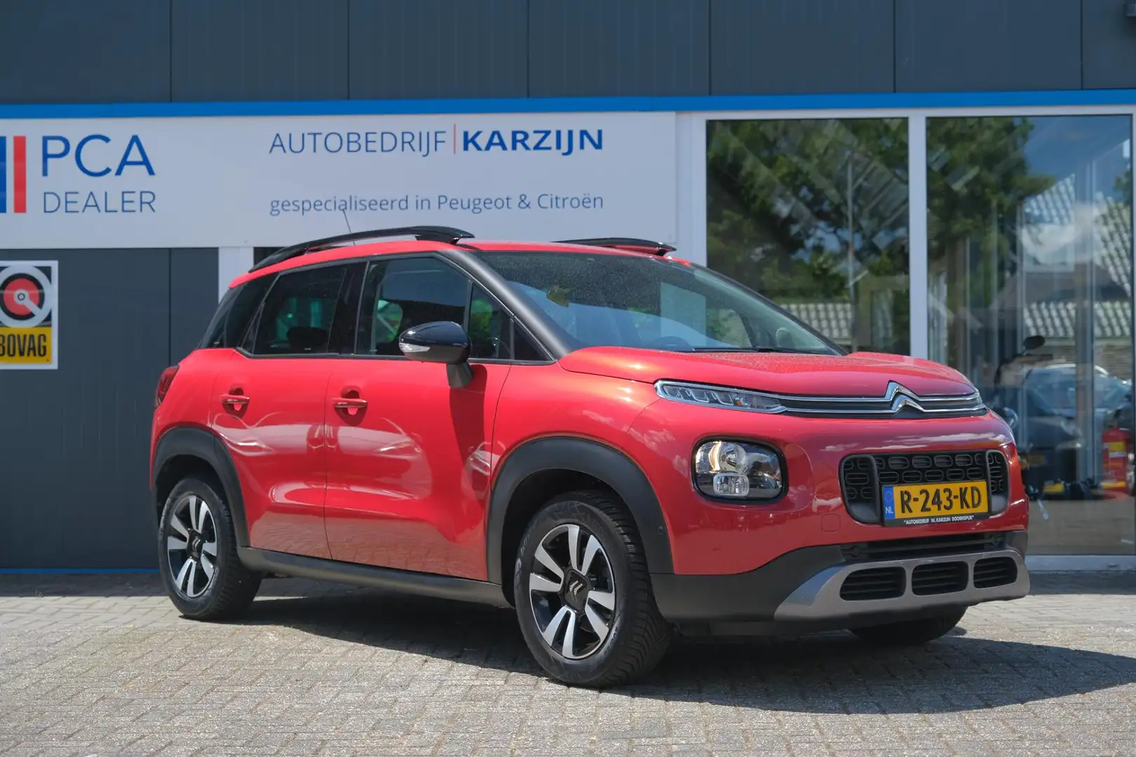 Citroen C3 Aircross 1.2 PureTech Shine Rood - 2