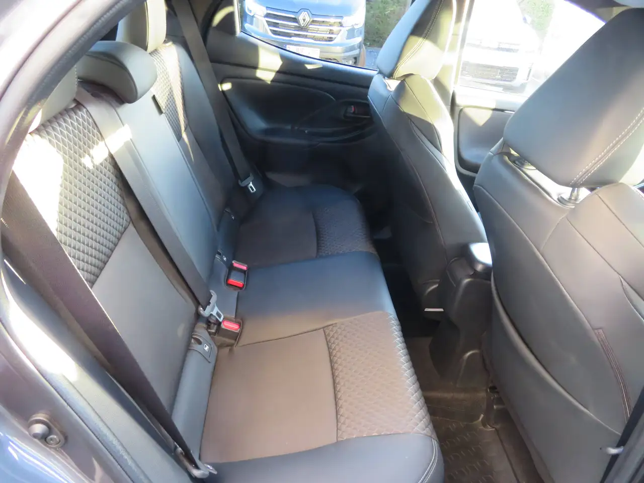 Toyota Yaris Style HEV, миниатюра 20