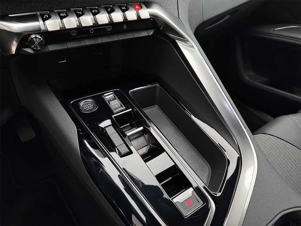 Peugeot 3008 Allure TELECAMERA CARPLAY PREZZO REALE NESSUN OBBLIGO DI FINANZIAMENTO 14