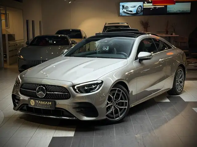 Mercedes-Benz E 200 Coupe AMG*Panorama*Totwinkel*Kamera