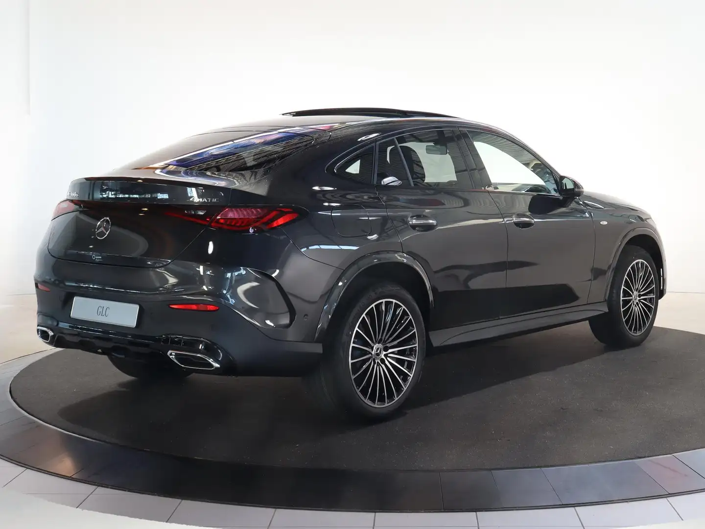 Mercedes-Benz GLC 300 e 4MATIC Coupé Sport Edition | Panoramaschuifdak | Серый - 2