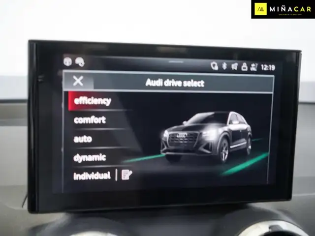 Audi Q2 view 10