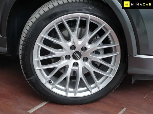 Audi Q2 view 26