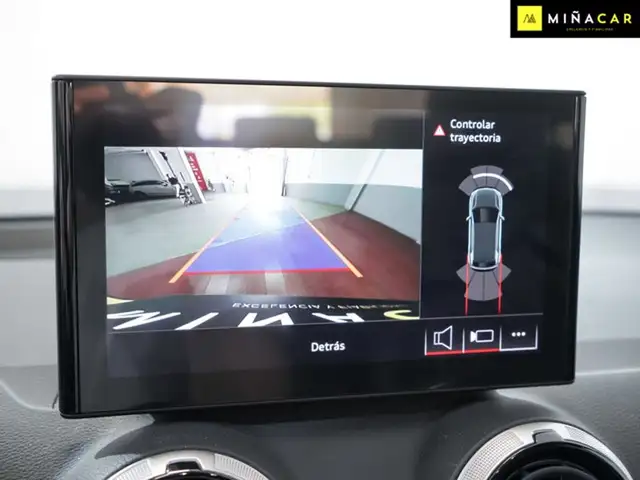 Audi Q2 view 12