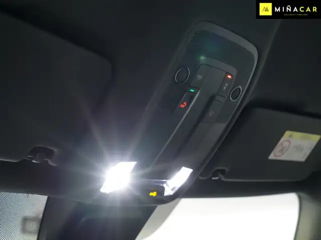 Audi Q2 view 22