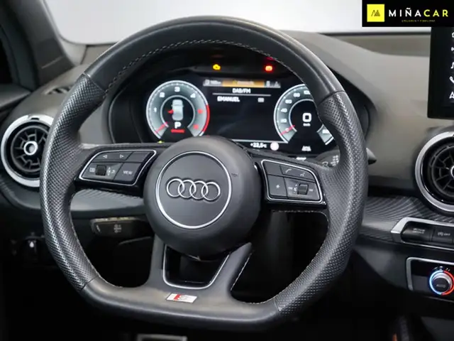 Audi Q2 view 14