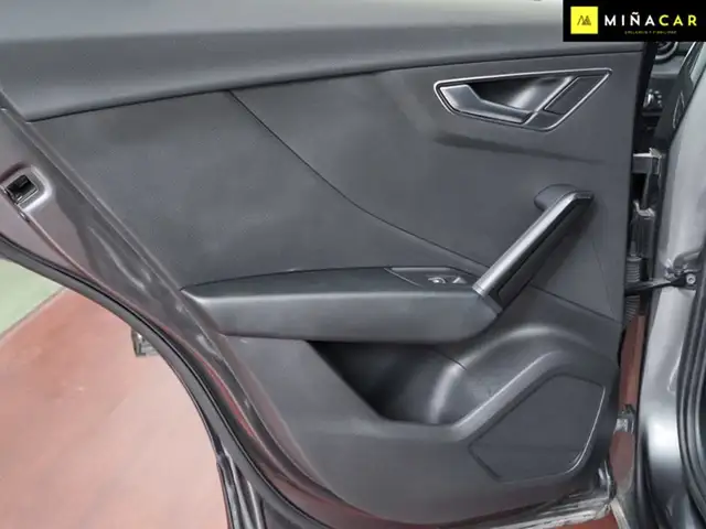 Audi Q2 view 25