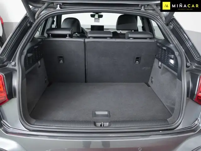 Audi Q2 view 27