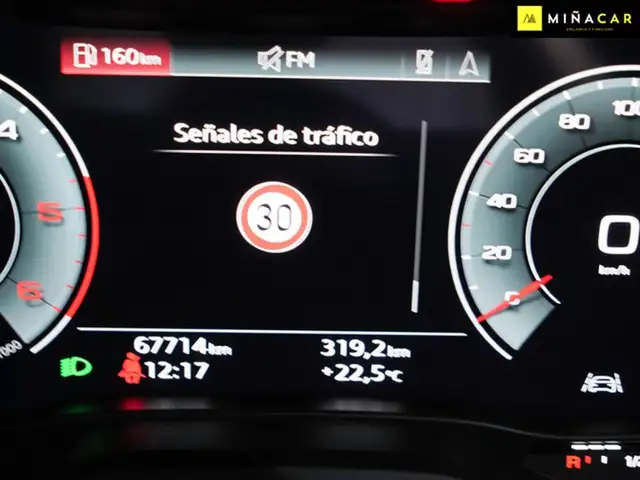 Audi Q2 view 7