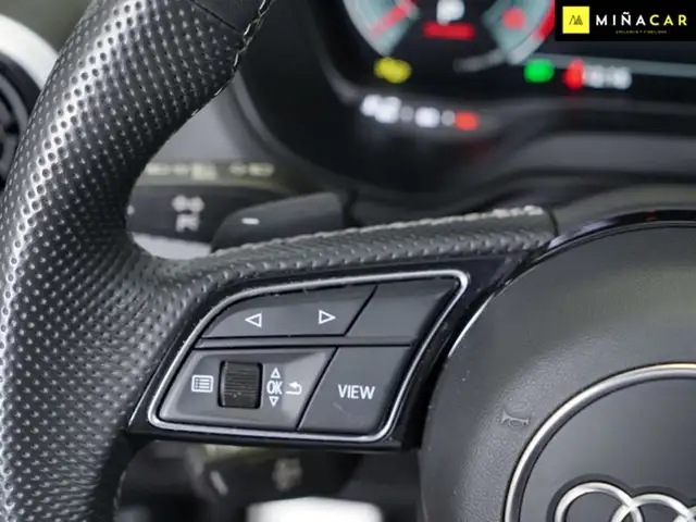 Audi Q2 view 15