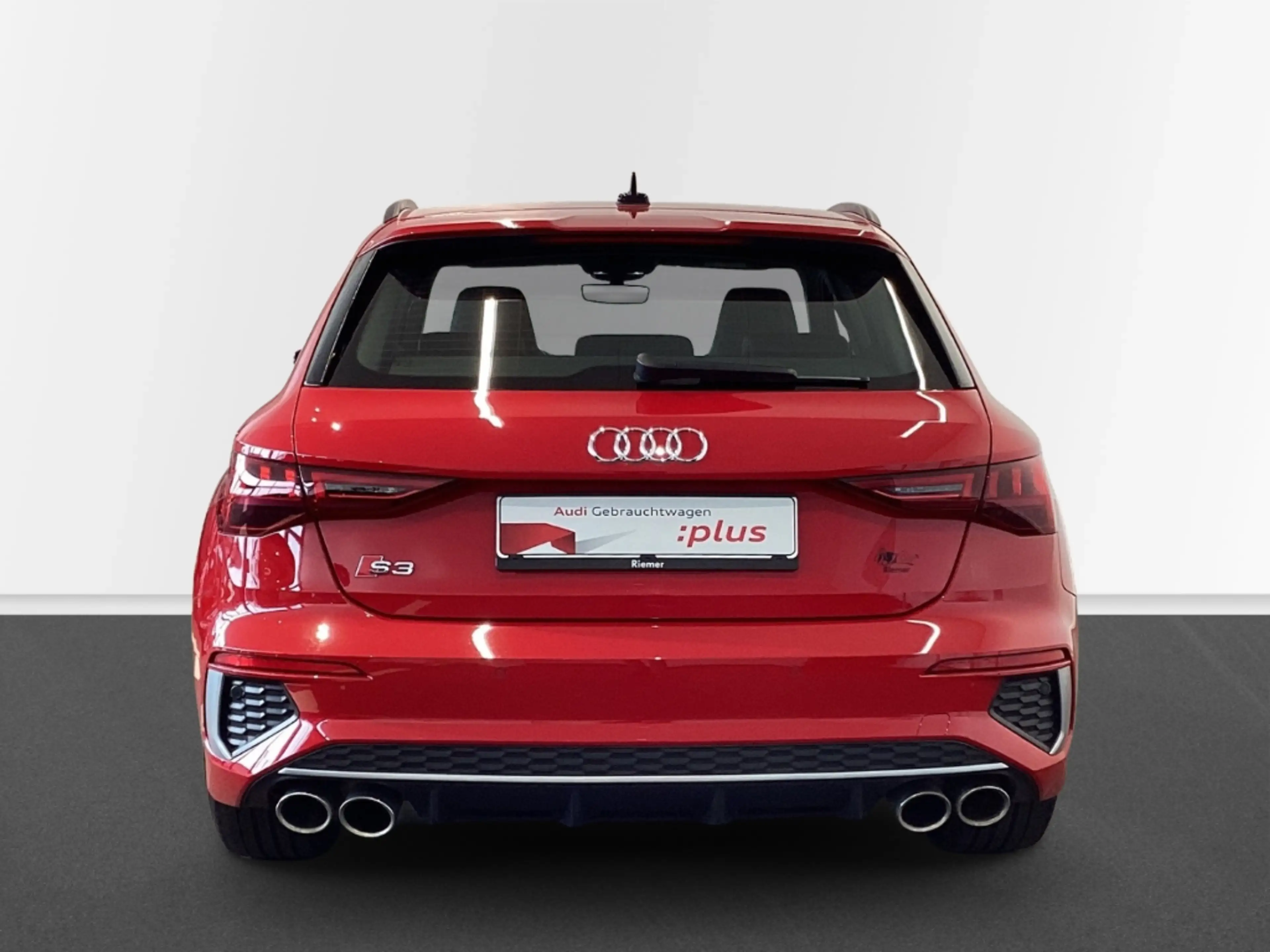 Audi S3 quattro Sportback TFSI S tronic*Leder*Navi*El.Heck — photo 5