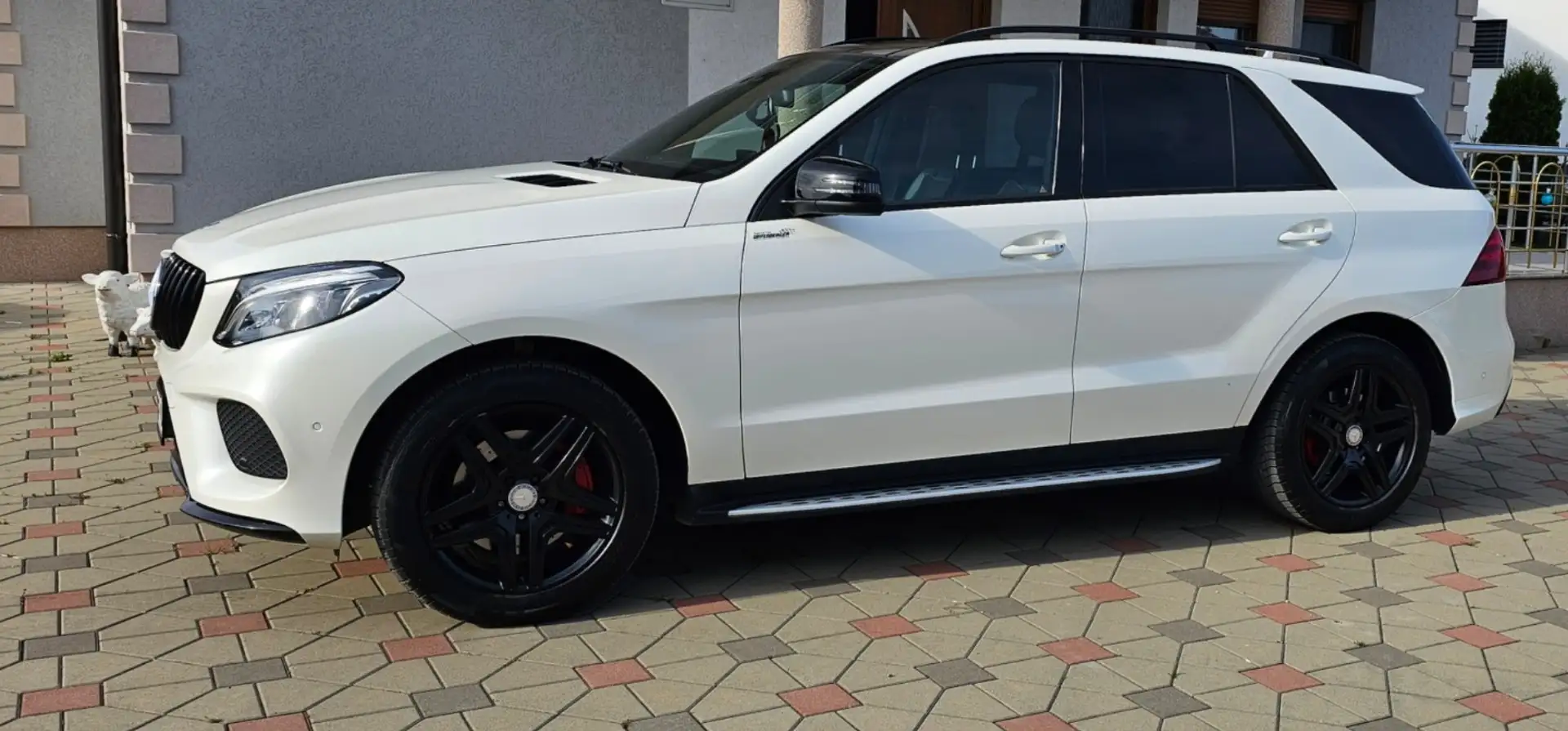 Mercedes-Benz GLE 350 d 4Matic Aut. AMG Line - 1