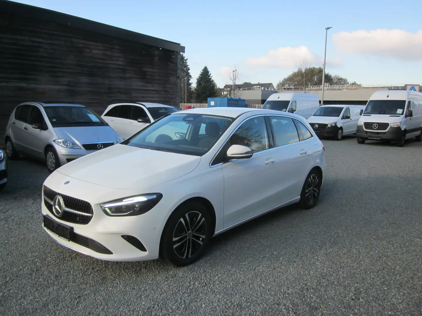 Mercedes-Benz B 200 MILD HYBRIDE-DISTRONIC-TREKHAAK- Weiß - 2