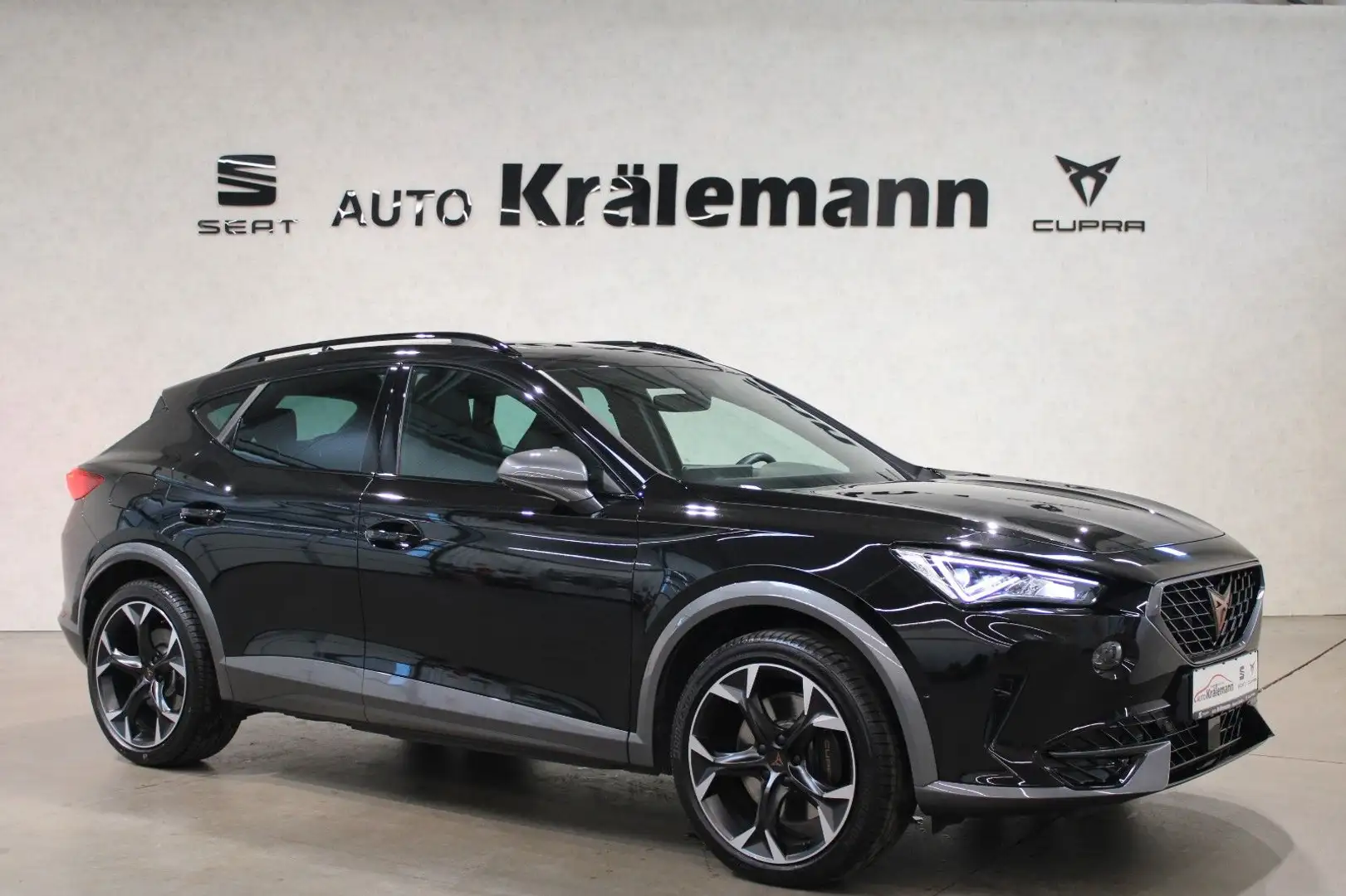 CUPRA Formentor VZ 1.4 e-Hybrid *AHK*Navi*LED Schwarz - 1
