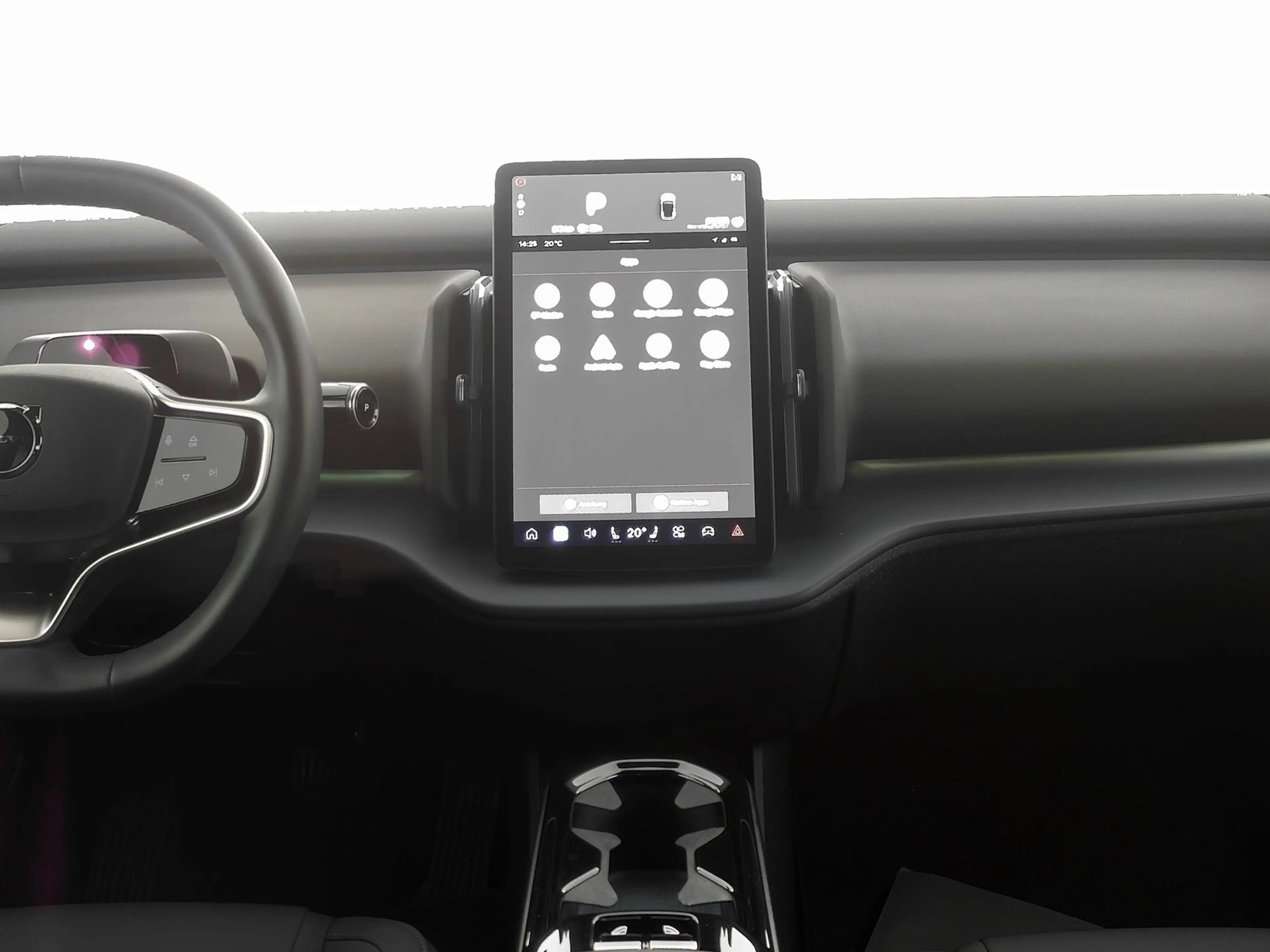 Volvo EX30 Extended Range Plus — photo 6