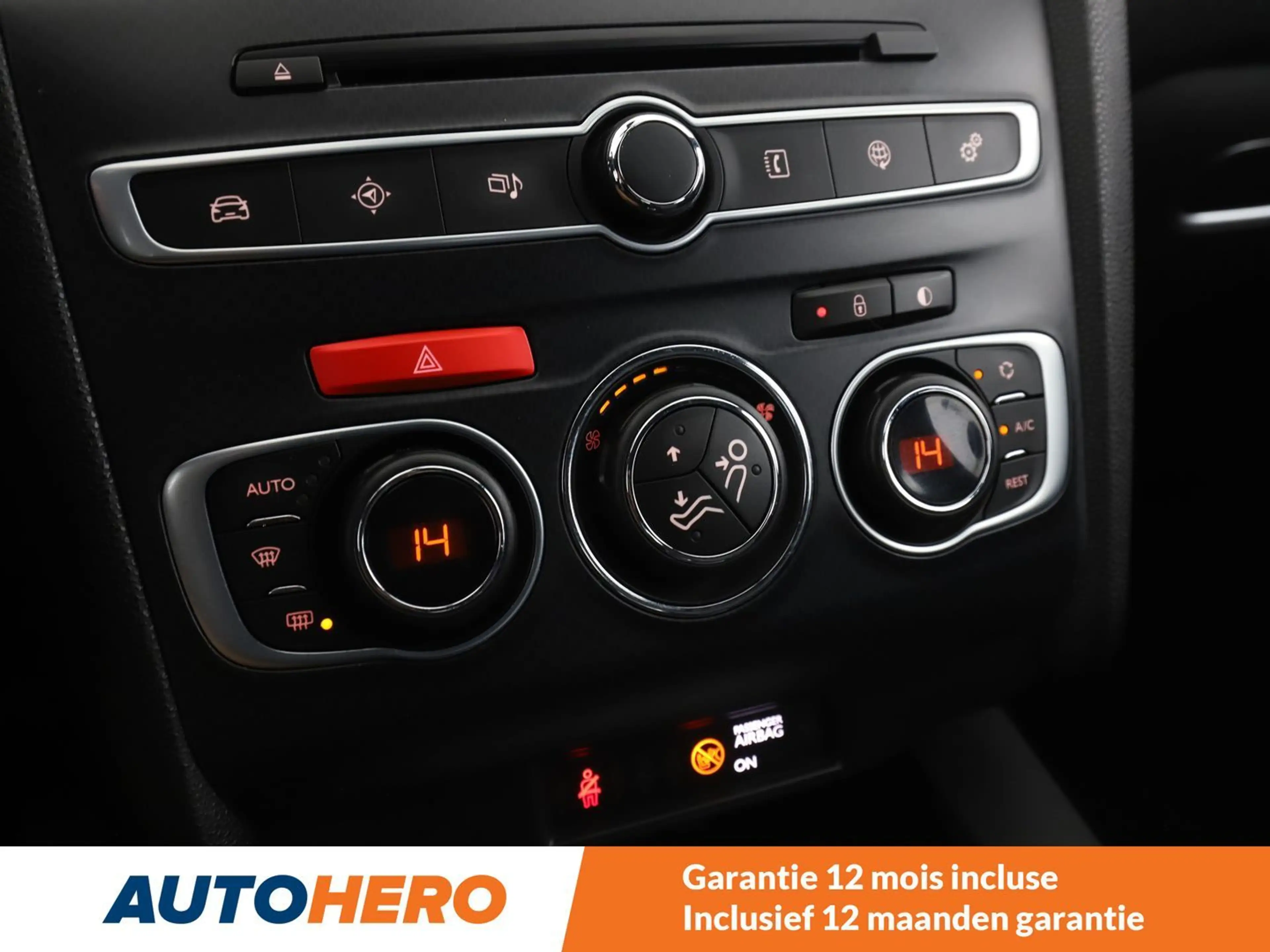 Citroen DS4 1.6 Blue-HDi SoChic — photo 10
