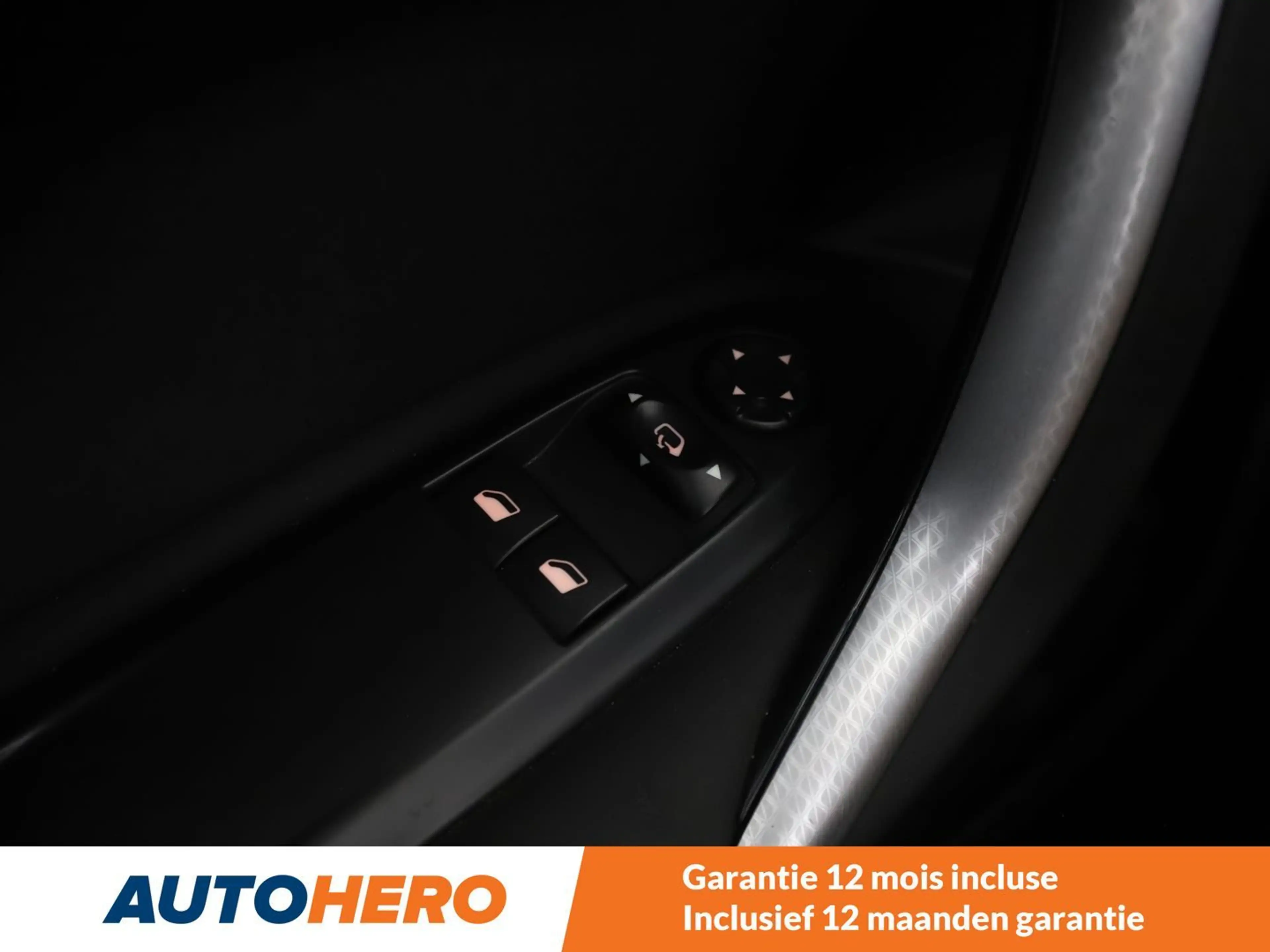 Citroen DS4 1.6 Blue-HDi SoChic — photo 15