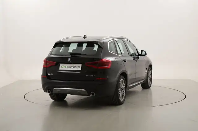 BMW X3 view 5