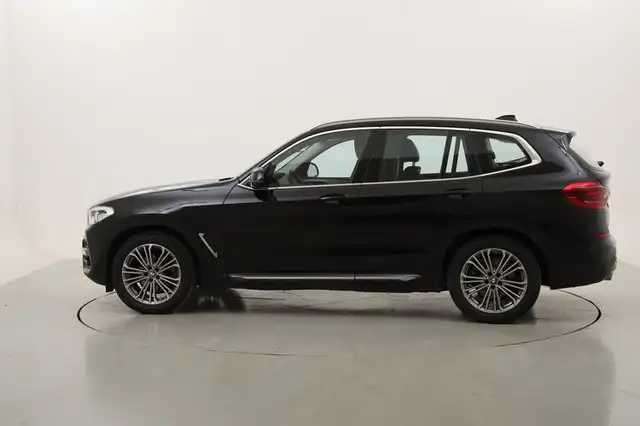 BMW X3 view 2