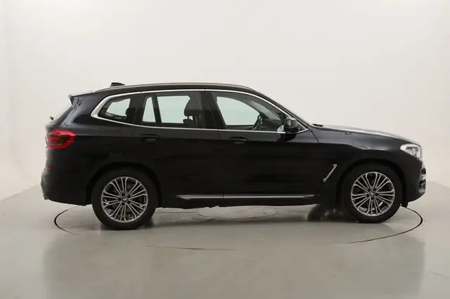 BMW X3 view 6