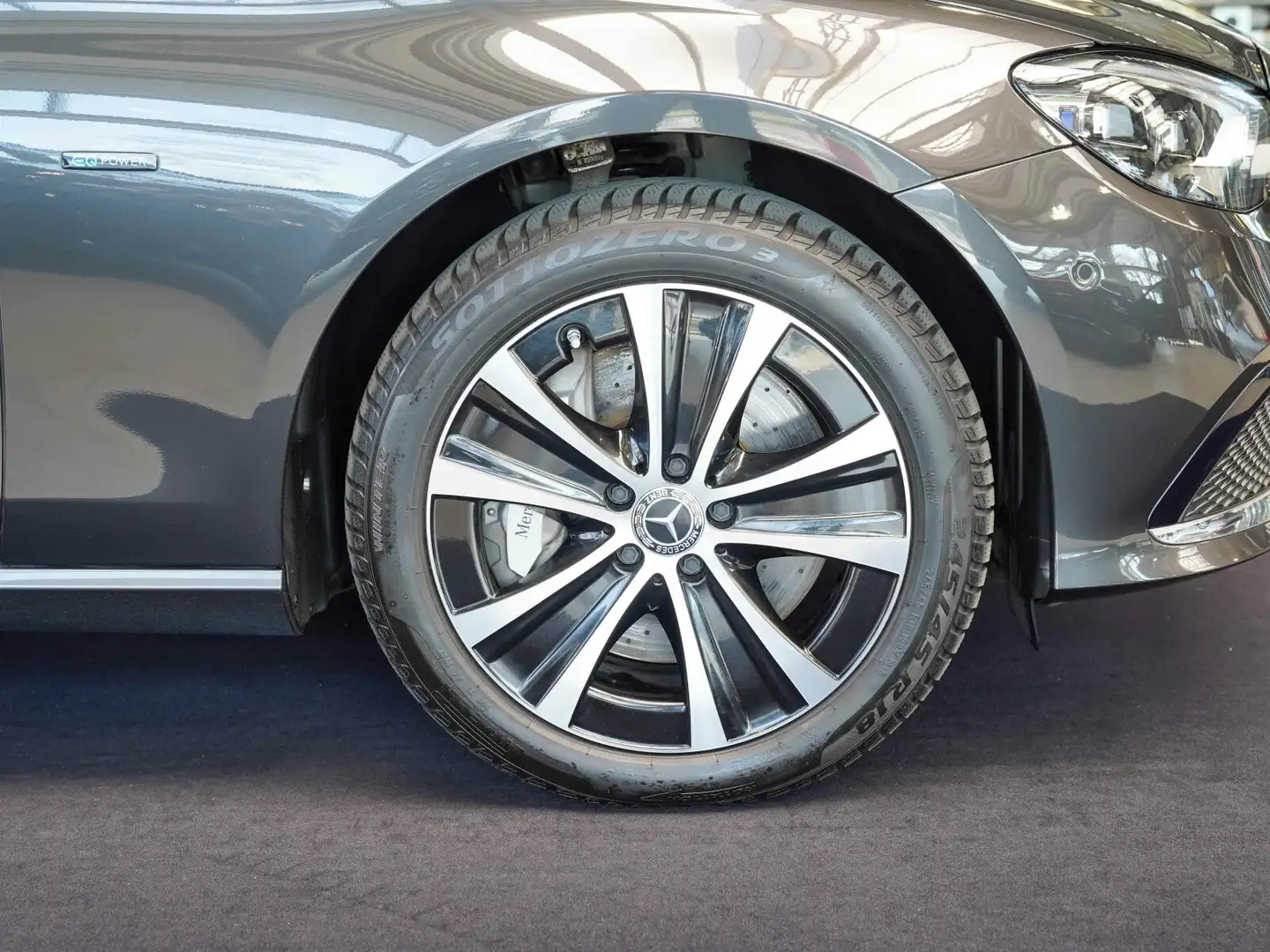 Mercedes-Benz E 300 E 300 de T 4M AVANTGARDE MULTIBEAM Burmester AHK Grau - 2