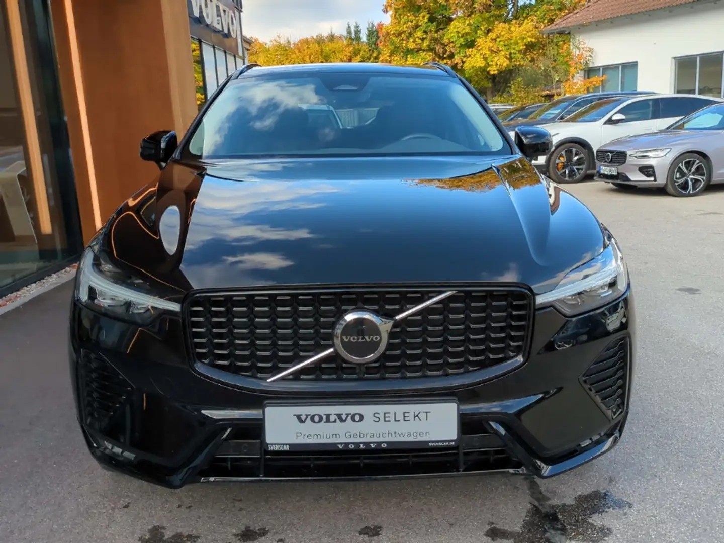 Volvo XC60 Plus Dark 2WD B4 Diesel EU6d Digitales Cockpit Mem Negro - 2
