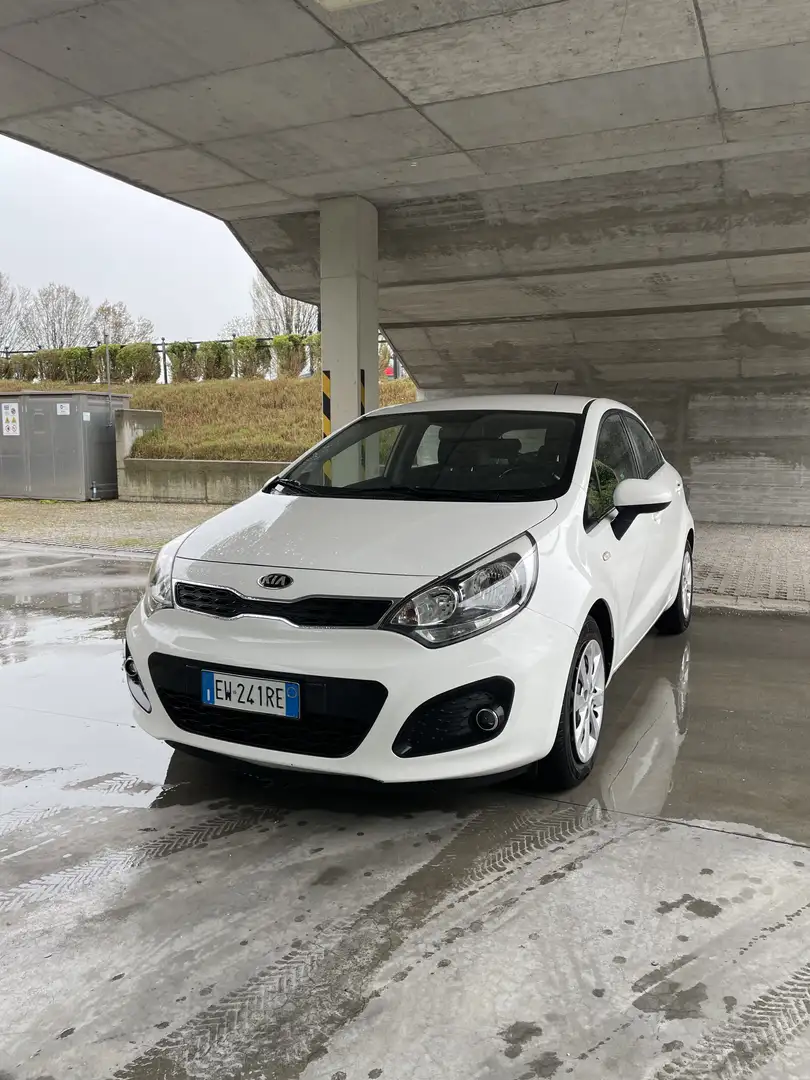 Kia Rio 5p 1.4 crdi EX Plus - 1