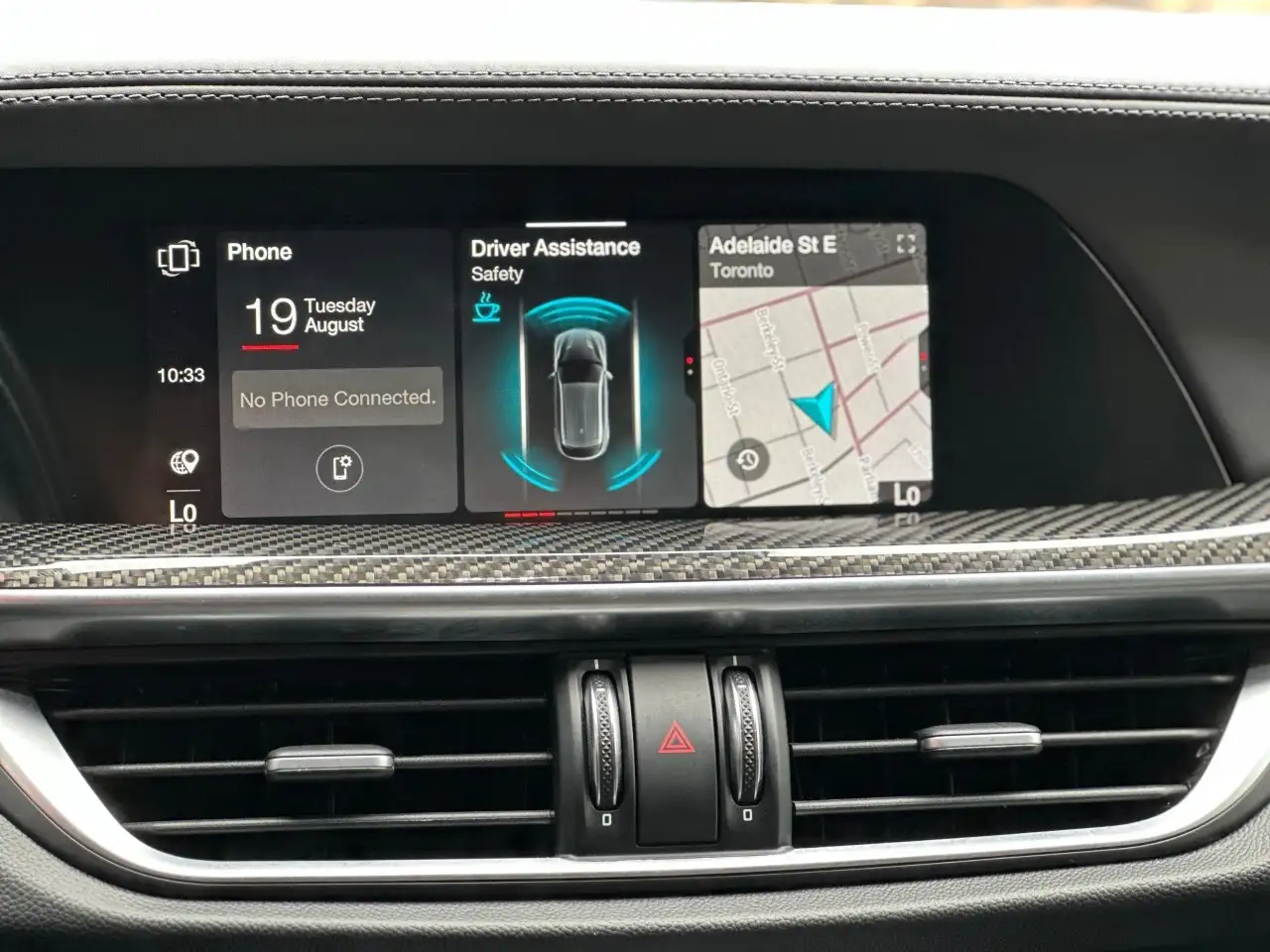 Alfa Romeo Stelvio снимка Alfa Romeo Stelvio
